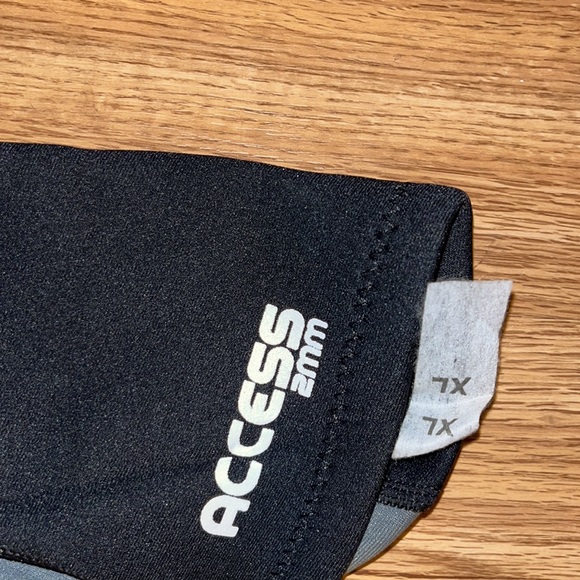 πββοΈ π π€π»β’ π¦ HYPERFLEX x 2mm Wetsuit ππββοΈπ¦ - Picture 5 of 8